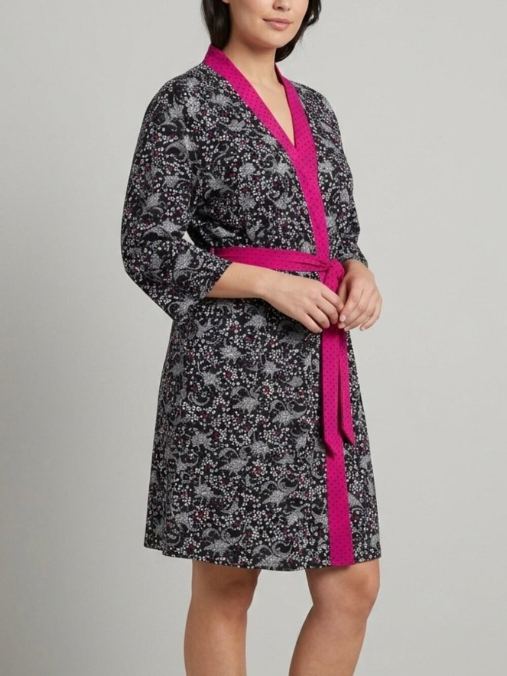 ⭐️ 5 for 20$! ⭐️ Marilyn Monroe Intimates Black Patterned Robe